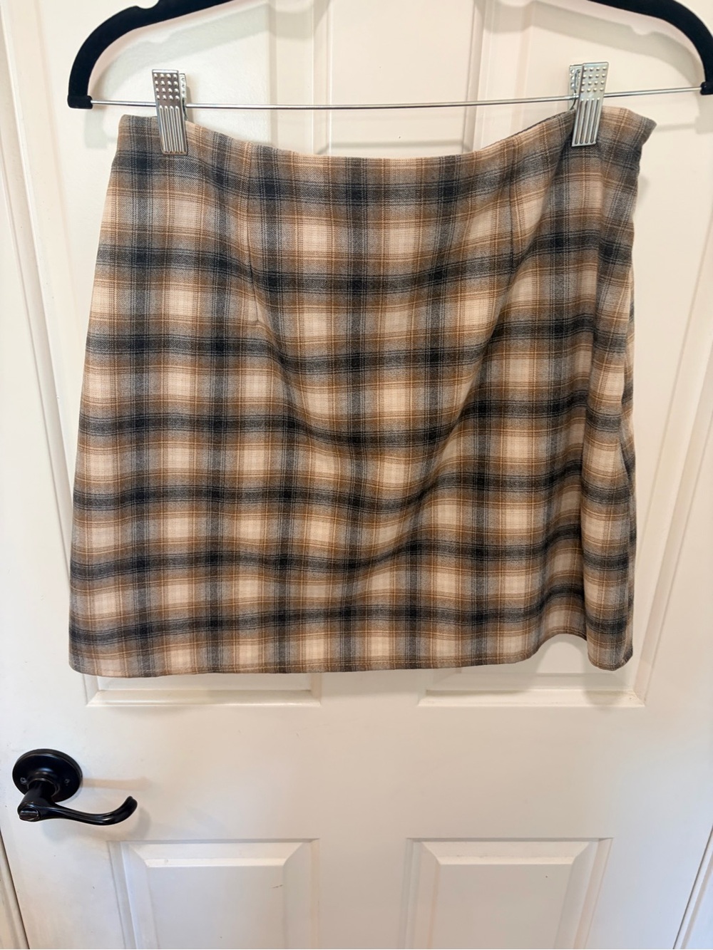 Old Navy Plaid A-Line Mini Skirt in Beige and Gray